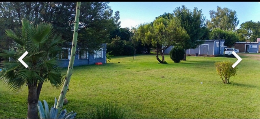  Bedroom Property for Sale in Wilkoppies North West